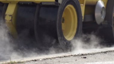 Buharlı silindir makine yolun tesviye