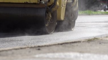 Düzleştirme yeni asfalt silindir