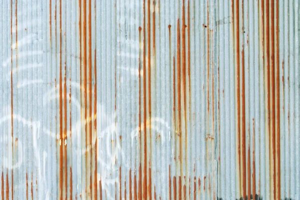 Paslanmış galvanize demir plaka.