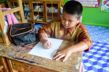 Akademik aktiviteler gün ilköğretim okulunda çocuklarda