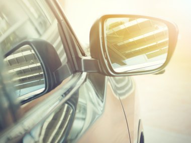 Arka görünümü araba vintage sesi kapalı park