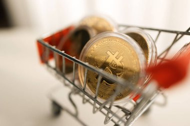 Tramvayın içinde Bitcoin