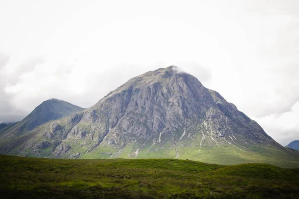 Шотландия Шотландские Горы Зеленые Холмы Удивительная Гора Горец Шотландский Пейзаж — стоковое фото