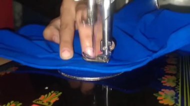 Bir evden alınan dikiş makinesi videosu.