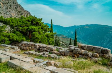 Yunanistan 'ın Delphi kentindeki harabeler ve manzaralar