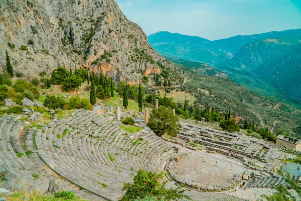 Древний Театр Дельфов Греция Заднем Плане Горы — стоковое фото