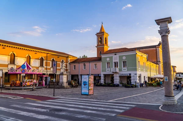Cesenatico Ιταλία Αυγούστου 2020 Πλατεία Την Εκκλησία Στην Πόλη Του — Φωτογραφία Αρχείου