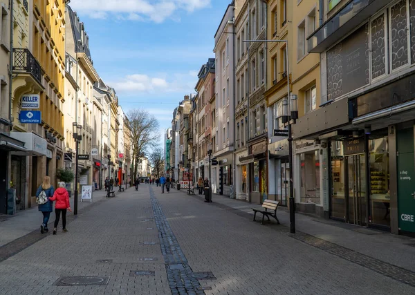 Luxemburg Stad Luxemburg Maart 2020 Mensen Grote Rue Groussgaass Belangrijkste — Stockfoto