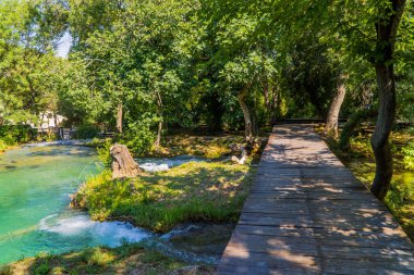 Krka Ulusal Parkı, Dalmaçya ve Hırvatistan 'da vahşi nehirlerle yürüyüş yolları