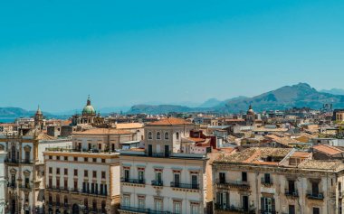 Palermo, İtalya - 28 Temmuz 2020 - Palermo Katedrali 'nden Palermo' nun güzel panoramik manzarası