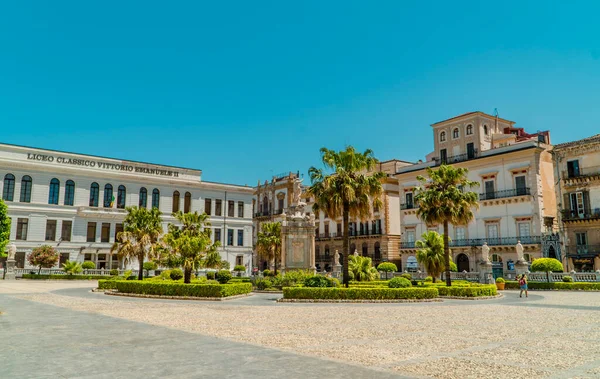 Palermo Italië Juli 2020 Uitzicht Traditionele Siciliaanse Gebouwen Met Winkels — Stockfoto