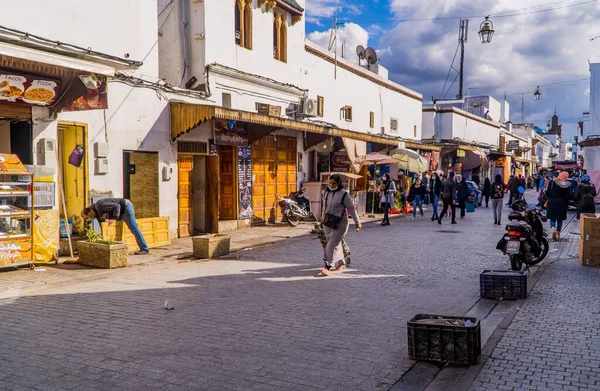 Rabat Marokko Januari 2021 Straatbeeld Van Mensen Winkels Restaurants Medina — Stockfoto