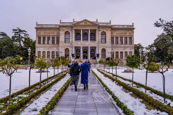 Stanbul Türkiye Şubat 2021 Karlı Bir Günde Osmanlı Dolmabahce Sarayı — Stok fotoğraf