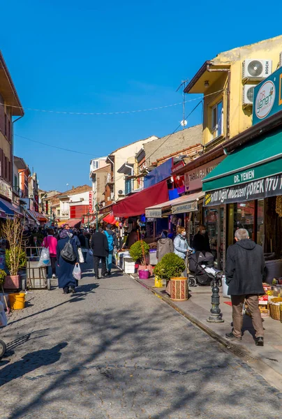 Эскишехир Турция Марта 2021 Года Вертикальная Уличная Фотография Людей Рыночной — стоковое фото