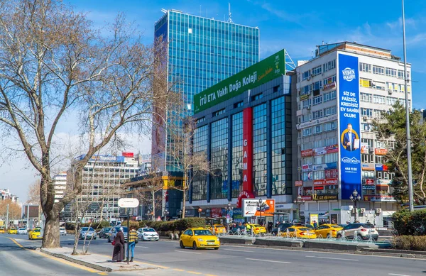 Ankara Törökország Március 2021 Utcai Fotózás Épületek Taxik Emberek Atatürk — Stock Fotó