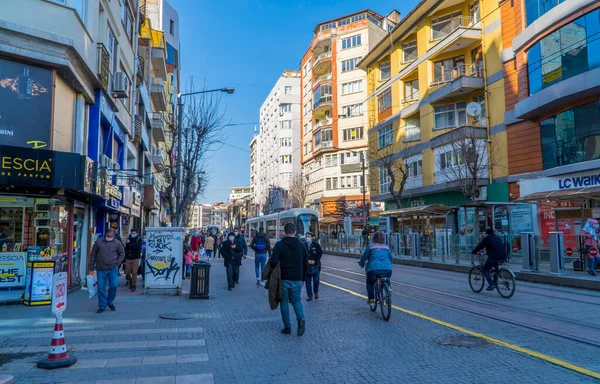 Eskisehir Törökország 2021 Március Utcai Felvételek Emberekről Üzletekről Eskisehir Belvárosában — Stock Fotó