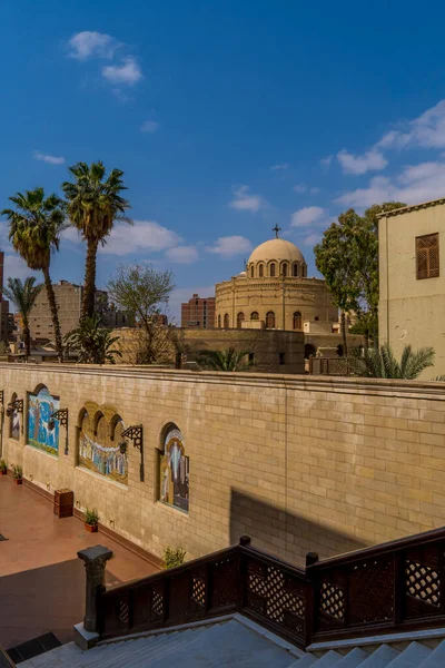 Cairo Egipto Marzo 2021 Vista Vertical Calle Desde Patio Iglesia — Foto de Stock