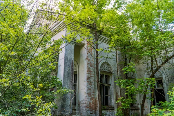 Edificio Público Abandonado Dentro Zona Exclusión Chernobyl Cerca Ciudad Chernobyl —  Fotos de Stock