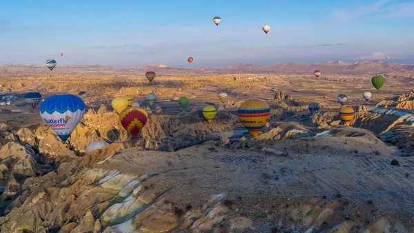 Urgup Kapadocja Turcja Marca 2021 Piękny Widok Lotu Ptaka Balony — Zdjęcie stockowe