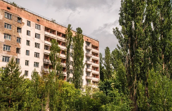 Εγκαταλελειμμένες Σοβιετικές Πολυκατοικίες Παρακμή Στην Πόλη Pripyat Της Ουκρανίας Εκκενώθηκαν — Φωτογραφία Αρχείου