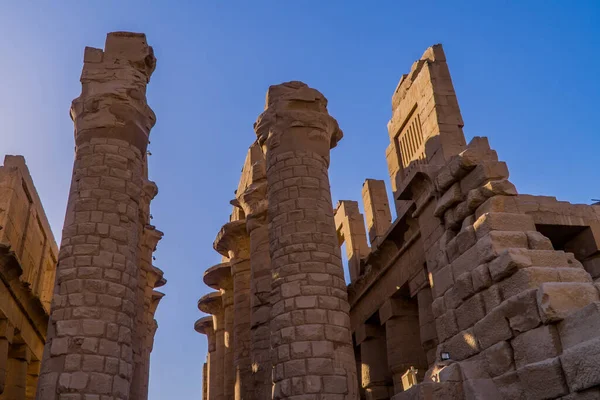 Colunas Estruturas Egípcias Antigas Templo Karnak Luxor — Fotografia de Stock