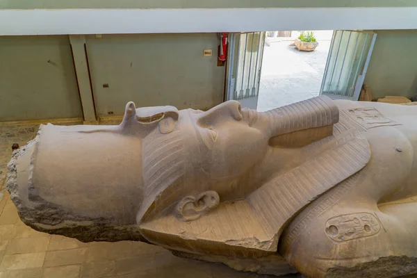 Memphis Ägypten April 2021 Der Kopf Der Statue Von Ramses — Stockfoto