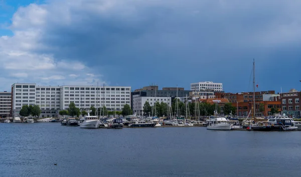 Antwerp Belçika Ağustos 2021 Antwerp Limanındaki Willemdok Limanında Jachthaven Modern — Stok fotoğraf