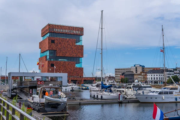 Amberes Bélgica Agosto 2021 Veleros Puerto Willemdok Amberes Con Museo —  Fotos de Stock