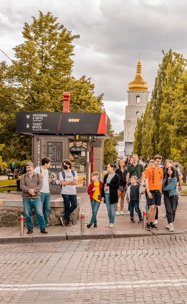 Kyiv Ukraine June 2021 Vertical Candid Street Photography Crowd Michael — Stock Photo, Image