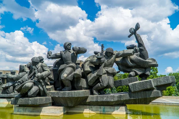 Kiev Ukraine Juin 2021 Une Vue Des Monuments Commémoratifs Sculptés — Photo