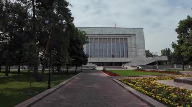 Bishkek, Kırgızistan - 9 Haziran 2025 - Bishkek Devlet Tarihi Müzesi