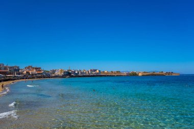 Hanya (Girit), Yunanistan - 16 Eylül 2025 - Venedik 'in Hanya Limanı manzarası