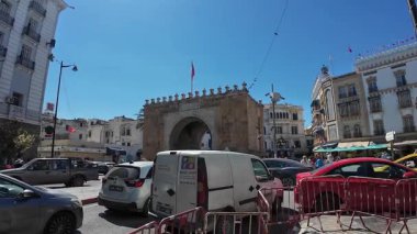 Tunus - 5 Eylül 2025 - Zafer Meydanı 'ndaki insanlar