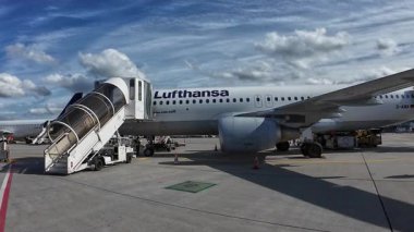 Frankfurt, Almanya - 15 Eylül 2025 - Frankfurt Havaalanı Lufthansa Airbus A320-200