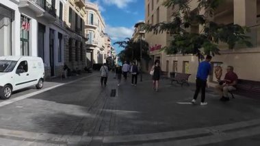 Heraklion (Girit), Yunanistan - 22 Eylül 2025 - Eski Iraklio Kasabası 'nda yürüyüş