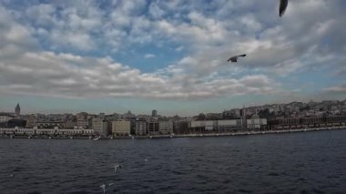 İstanbul, Türkiye - 2 Aralık 2025 - Boğaz üzerinde feribot yolculuğu