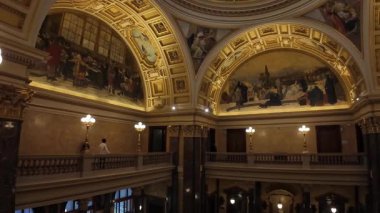 Prag, Çek Cumhuriyeti - 16 Ocak 2025 - Prag Ulusal Müzesi