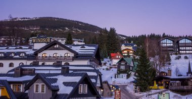 Spindleruv Mlyn, Çek Cumhuriyeti - 20 Ocak 2026 - Spindleruv Mlyn 'de gün batımı