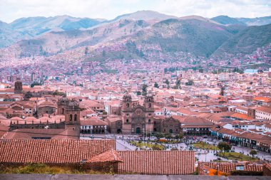 Tarihsel Peru şehri Cusco 'nun havadan panoramik görüntüsü
