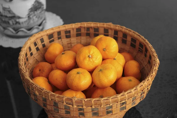 Oranges Basket Tropical Fruit — Stock Photo, Image