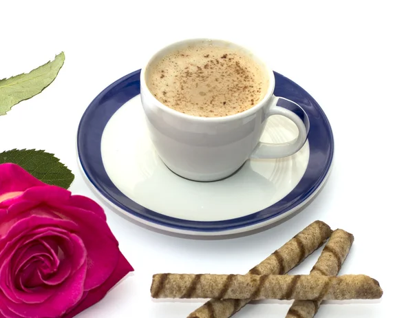 Cappuccino mug, cookies and rose close up — Stock Photo, Image