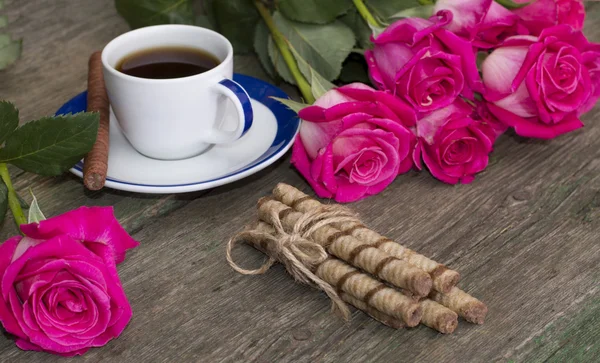 hala hayat, kahve, gül ve tanımlama kartı