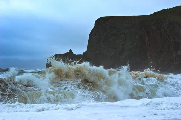 Forte tempestade na costa . — Fotografia de Stock