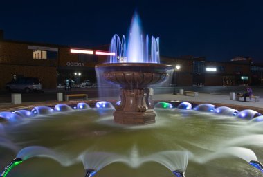 Akşam güzel çeşme. Nakhodka şehir. Rusya'nın Uzakdoğu. 22.09.2013