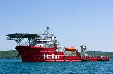 Denizaşırı tedarik gemi Carlisle. Nakhodka Bay. Doğu (Japonya) deniz. 01.06.2012