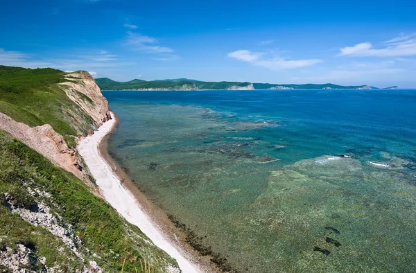 Costa rocciosa del Mare Orientale . — Foto Stock