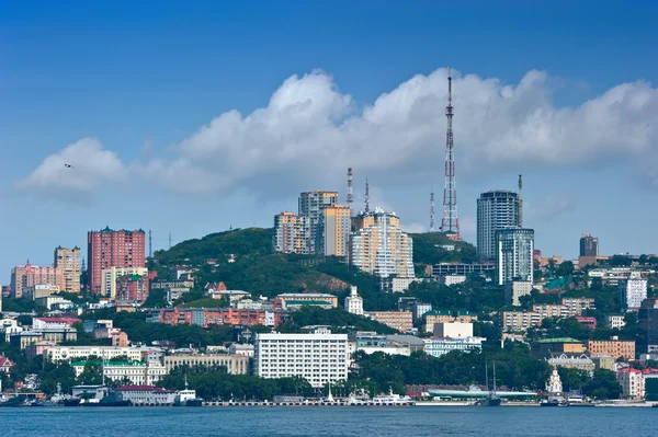 Widok z centralnej części Vladivostok. Rosja. 02.09.2015 — Zdjęcie stockowe