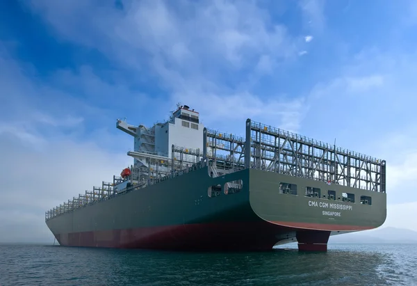 Nakhodka Bay. East (Japan) Sea. 17 September 2015: ?ontainer ship  CMA CGM Mississippi at anchored in the roads. — Stock Photo, Image