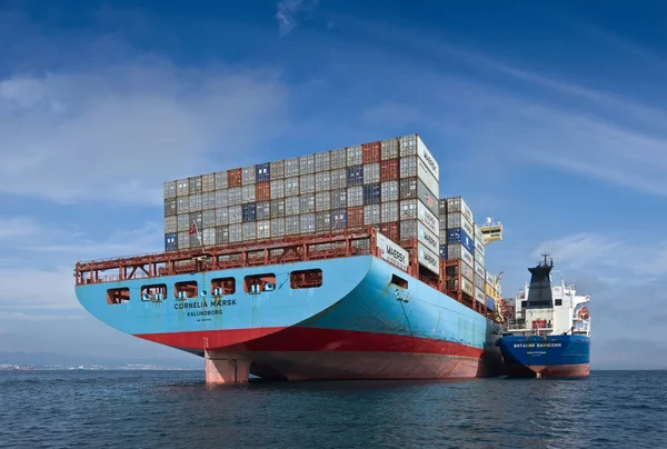 Nakhodka, região de Primorsky / Rússia - 17 de setembro de 2015: Navio porta-contentores Vitaly Vanykhin Cornelia Maersk . — Fotografia de Stock