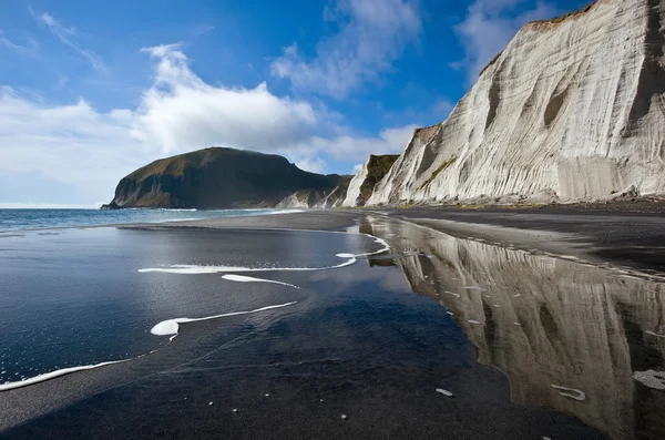 Cap Konakova. Îles Kouriles, Extrême-Orient de la Russie — Photo